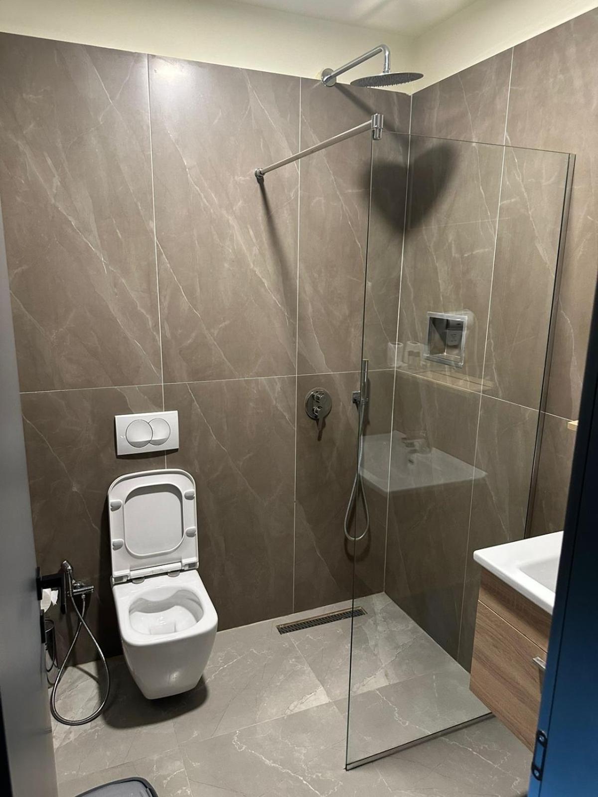 Hotel Tirona Tiranë Luaran gambar
